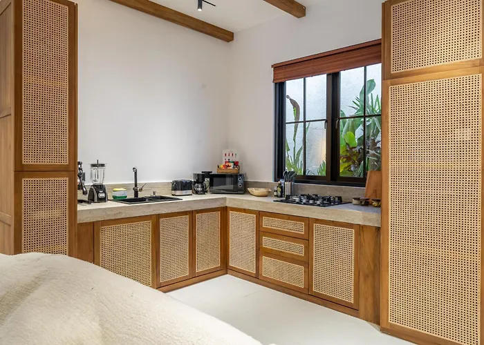 ヴィラ Sorento By Dh - Tropical Retreat With Jungle Views & Pool ウブド