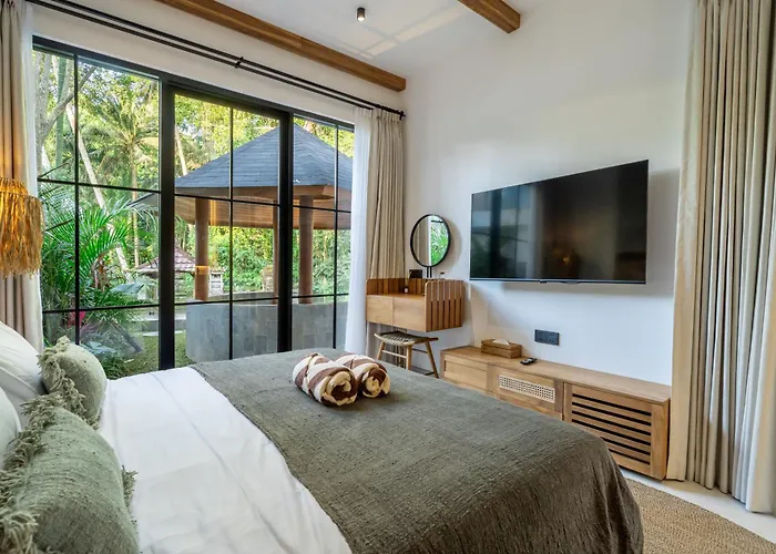 ヴィラ Sorento By Dh - Tropical Retreat With Jungle Views & Pool ウブド