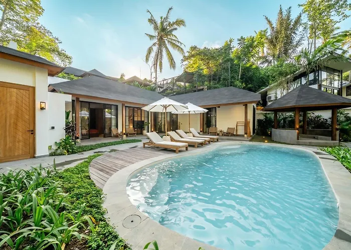 Italia Ubud Villa Complex - Tropical Retreat With Jungle Views & Pool Villa *